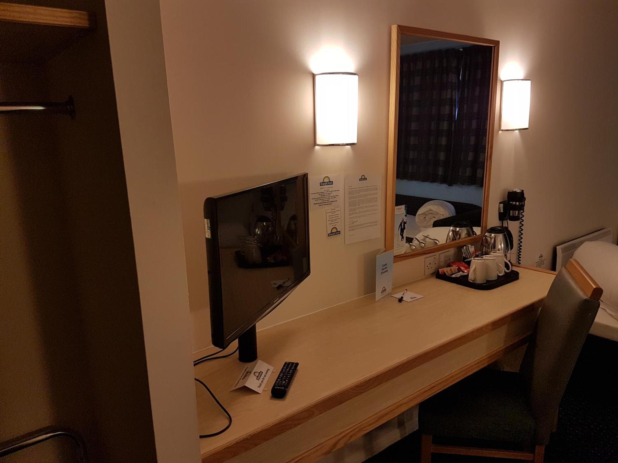 Days Inn Sutton Scotney North Habitación foto